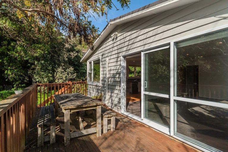 Photo of property in 35a Kinghorne Street, Strathmore Park, Wellington, 6022