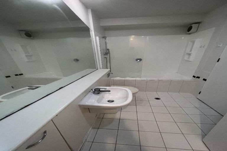 Photo of property in Sirocco Apartments, 816/8 Church Street, Wellington Central, Wellington, 6011