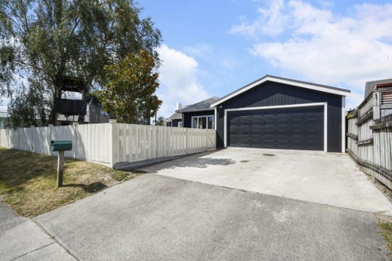 Photo of property in 48 Cate Road, Rototuna North, Hamilton, 3210