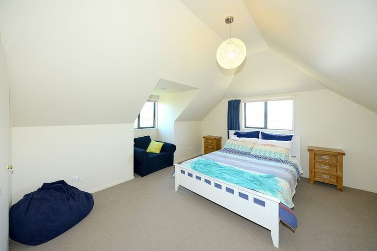 Photo of property in 2/109 Lincoln Road, Addington, Christchurch, 8024