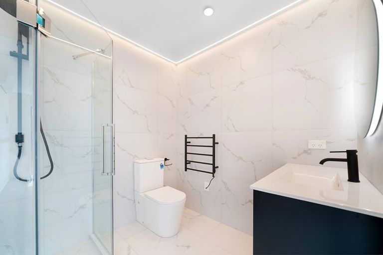 Photo of property in 6a Palmer Avenue, Glen Eden, Auckland, 0602