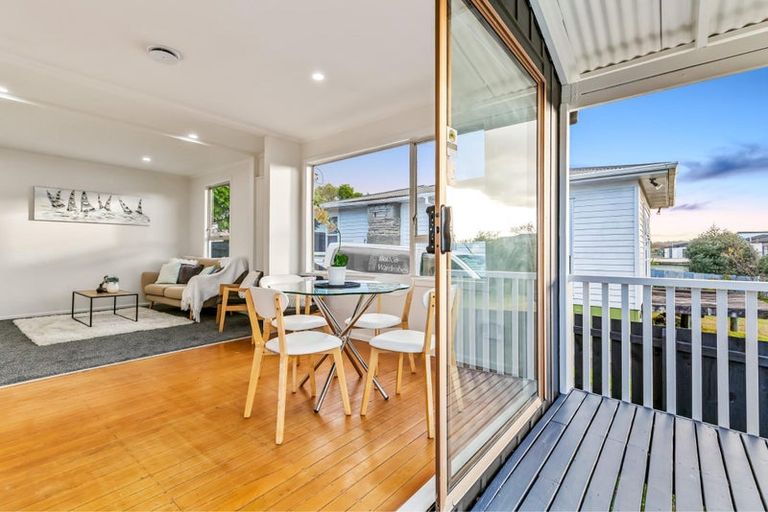 Photo of property in 2/37 Mildmay Road, Henderson, Auckland, 0610