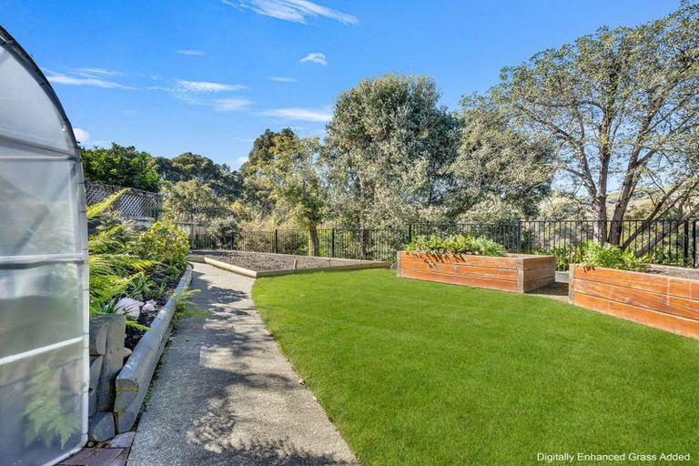 Photo of property in 37 Hikanui Drive, Havelock North, 4130