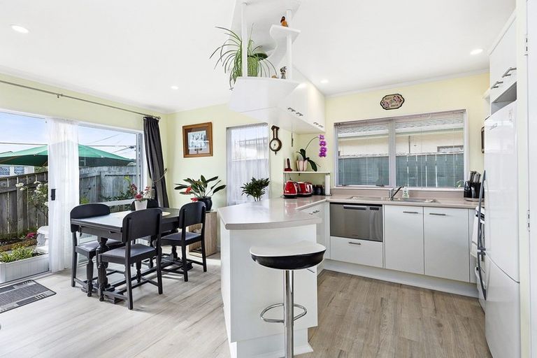 Photo of property in 16 Tahi Street, Miramar, Wellington, 6022