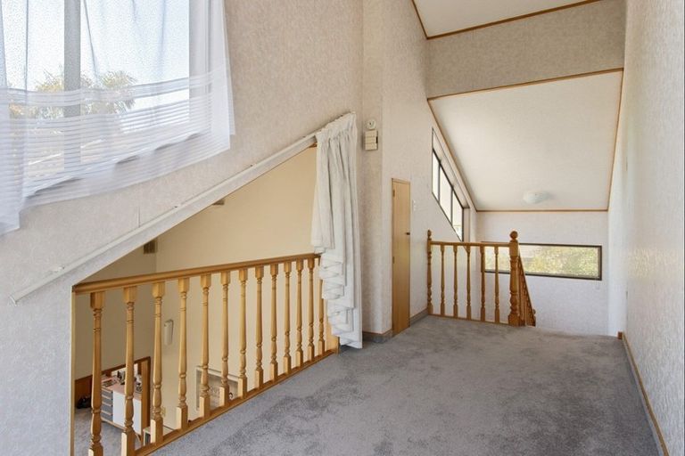 Photo of property in 29 Roskilda Crescent, Taradale, Napier, 4112