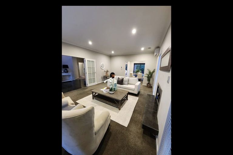 Photo of property in 29 Dressage Lane, Greenhithe, Auckland, 0632