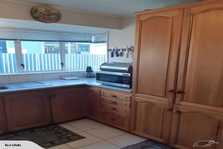 Photo of property in 2/432 Gloucester Street, Taradale, Napier, 4112