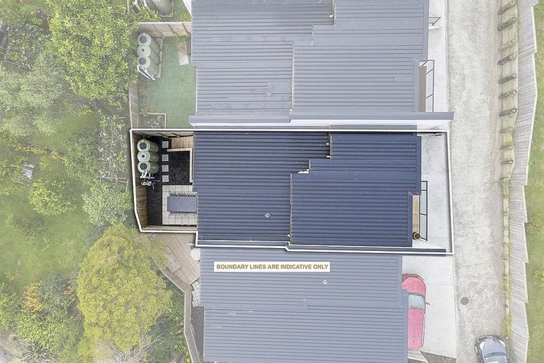 Photo of property in 21d Cherry Tree Place, Massey, Auckland, 0614