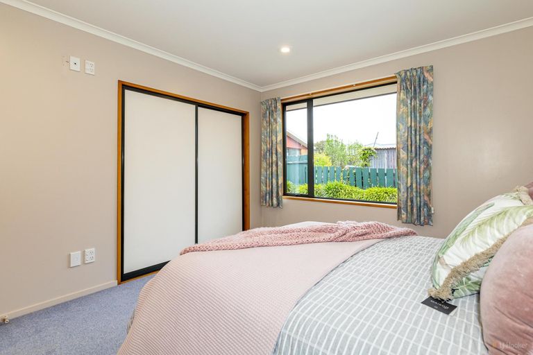 Photo of property in 2/150 North Street, West End, Timaru, 7910