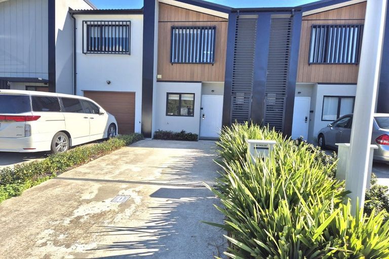 Photo of property in 3 Fitch Lane, Wallaceville, Upper Hutt, 5018