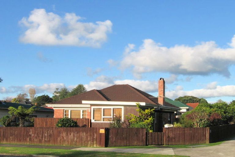 Photo of property in 139 Rangitoto Road, Papatoetoe, Auckland, 2025