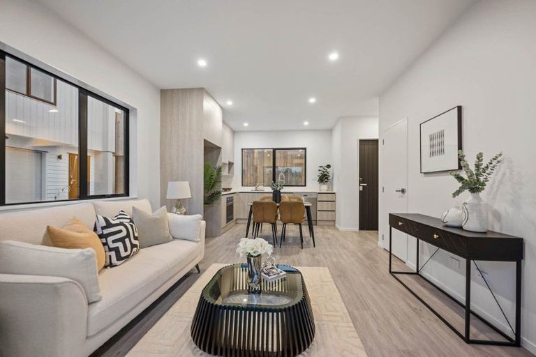 Photo of property in 33c Garadice Road, Rothesay Bay, Auckland, 0630