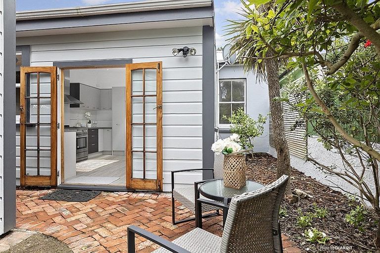 Photo of property in 203 Hanson Street, Newtown, Wellington, 6021