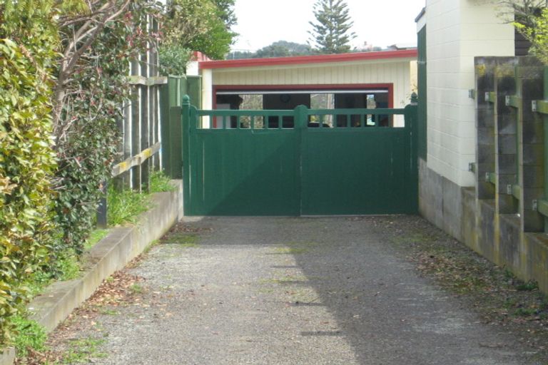 Photo of property in 57 Seymour Street, Waitara, 4320