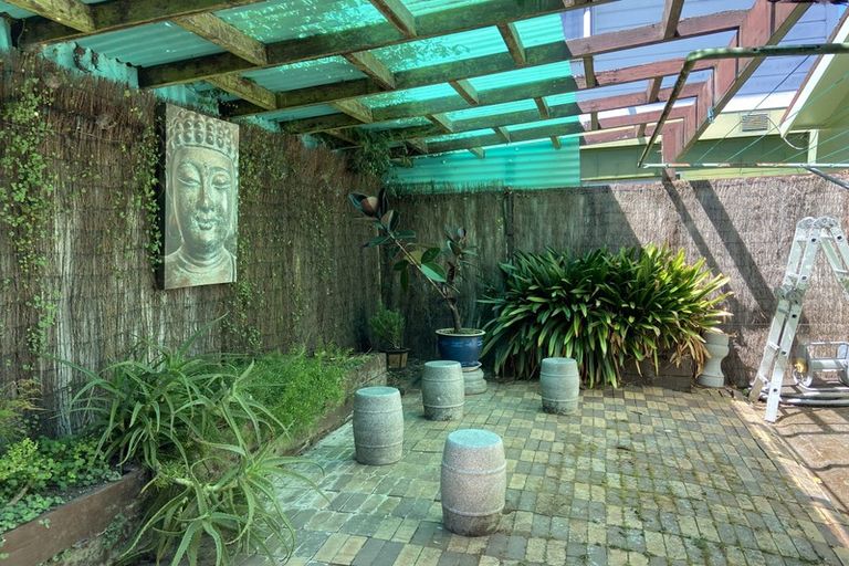 Photo of property in 1/28 Scotstoun Place, Glen Eden, Auckland, 0602