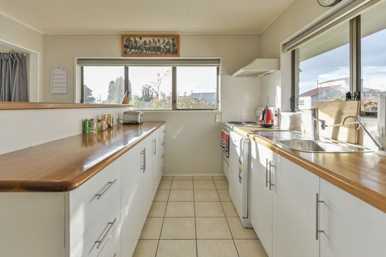 Photo of property in 1a Reeve Drive, Havelock North, 4130