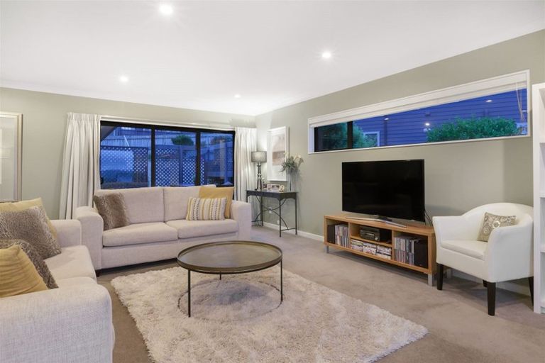 Photo of property in 5 Kahurangi Heights, Aotea, Porirua, 5024