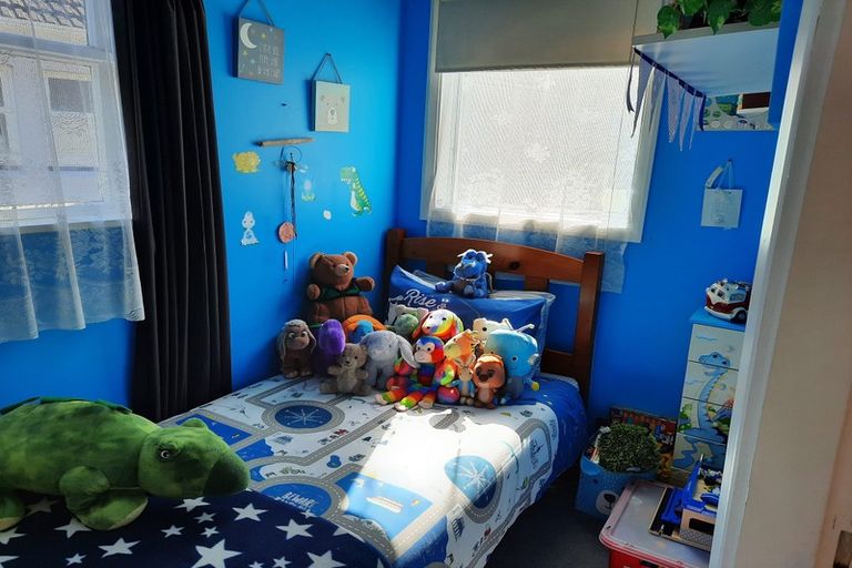 Photo of property in 23 Hall Crescent, Epuni, Lower Hutt, 5011