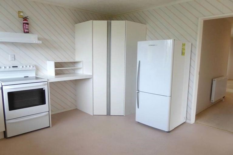 Photo of property in 17a Gipps Street, Karori, Wellington, 6012