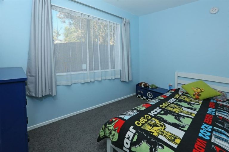 Photo of property in 4/18 Evans Road, Glen Eden, Auckland, 0602