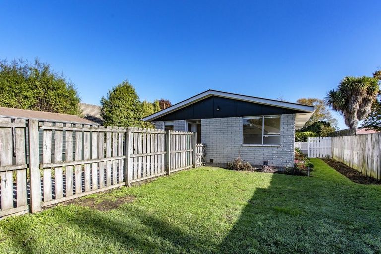 Photo of property in 72 Reynolds Avenue, Bishopdale, Christchurch, 8053