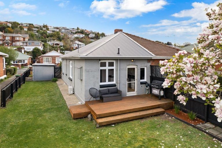 Photo of property in 127 Fitzroy Street, Forbury, Dunedin, 9012