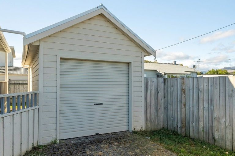 Photo of property in 40 Weraroa Road, Levin, 5510