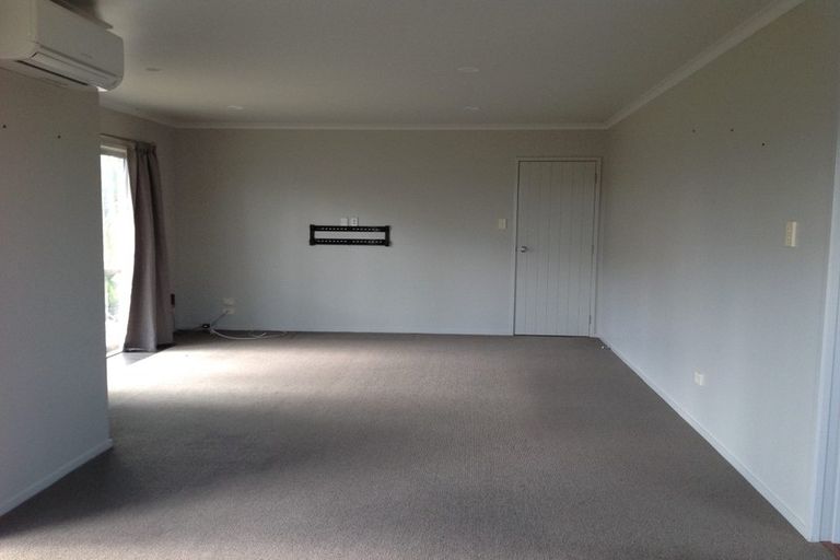 Photo of property in 15 Surfside Lane, Ruakaka, 0116