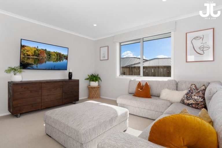 Photo of property in 56 Whakaturou Crescent, Pyes Pa, Tauranga, 3112