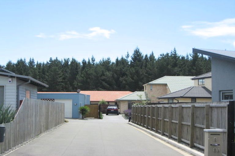 Photo of property in 8 Sandalwood Place, Waimairi Beach, Christchurch, 8083