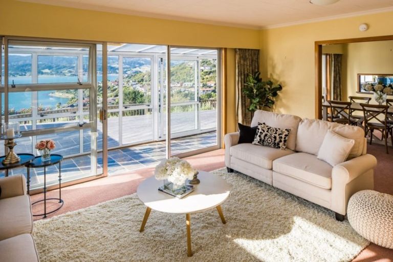 Photo of property in 103 Kahu Road, Paremata, Porirua, 5024