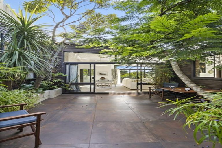 Photo of property in 12 Volkner Grove, Waterloo, Lower Hutt, 5011