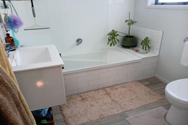 Photo of property in 21 Baycroft Avenue, Parkvale, Tauranga, 3112