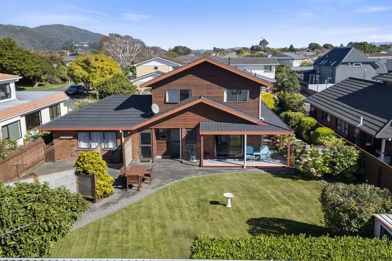 Photo of property in 28 De Menech Grove, Avalon, Lower Hutt, 5011