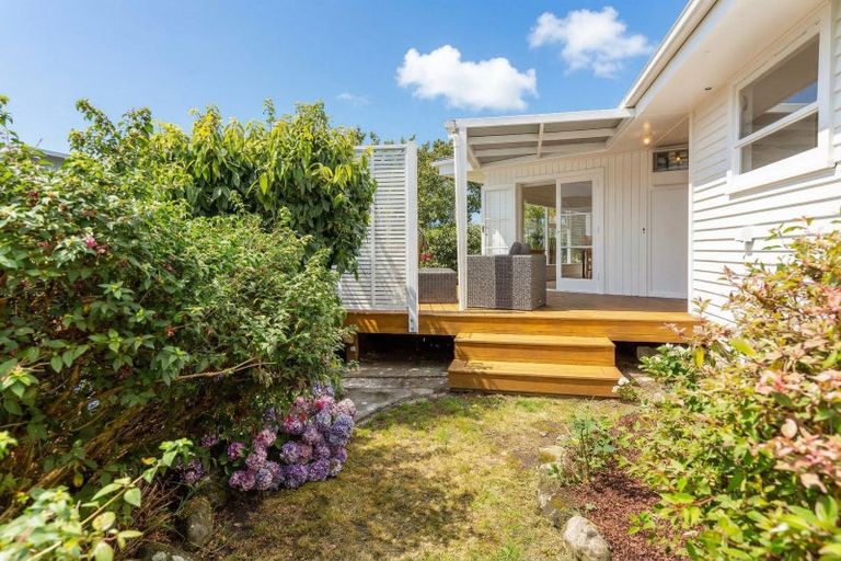 Photo of property in 12 Taverner Street, Carterton, 5713