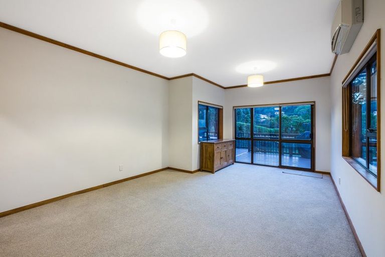 Photo of property in 8 Pukerua Beach Road, Pukerua Bay, 5026