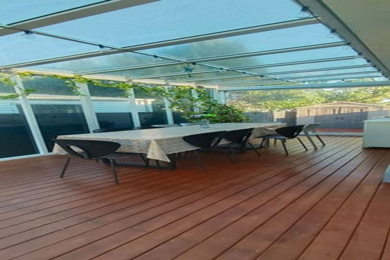 Photo of property in 2/25 Takanini Road, Takanini, 2112