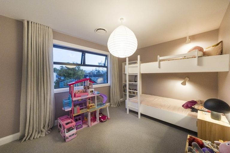 Photo of property in 17a Phoenix Avenue, Hokowhitu, Palmerston North, 4410