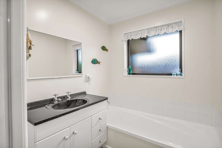 Photo of property in 2/126 Halswell Road, Hillmorton, Christchurch, 8025