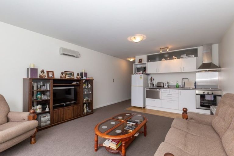 Photo of property in 17/20 Stanmore Road, Phillipstown, Christchurch, 8011