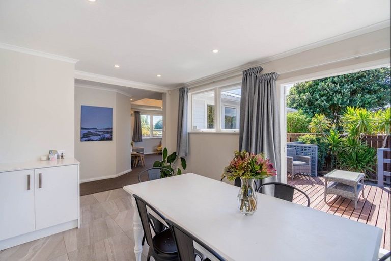 Photo of property in 53 Kirk Street, Otaki, 5512