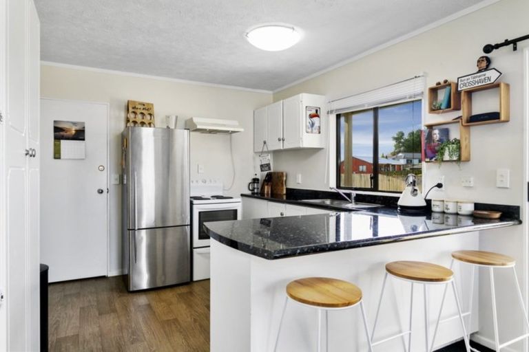 Photo of property in 2/52 Arthur Crescent, Hilltop, Taupo, 3330