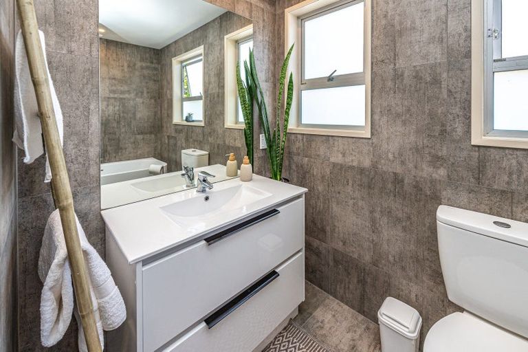 Photo of property in 19a Peakes Road, Saint Johns Hill, Whanganui, 4501