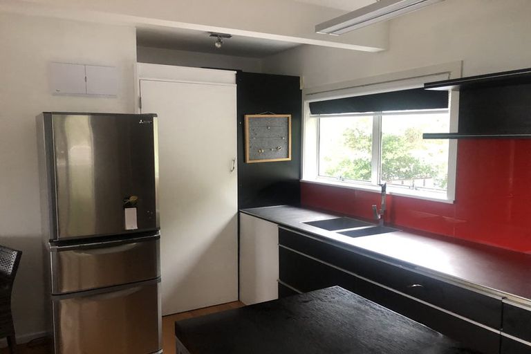 Photo of property in 61 Mortimer Terrace, Brooklyn, Wellington, 6021