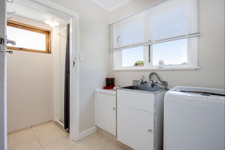 Photo of property in 102 Nuffield Avenue, Marewa, Napier, 4110