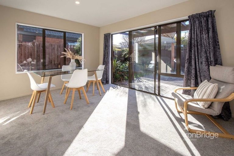 Photo of property in 4/415 Mairehau Road, Parklands, Christchurch, 8083