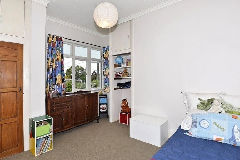 Photo of property in 305 Sandringham Road, Sandringham, Auckland, 1025