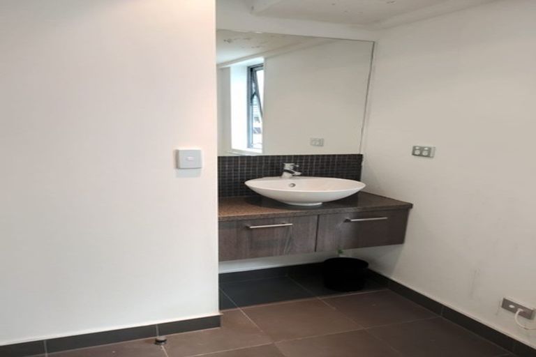 Photo of property in The Vincent, 811/106 Vincent Street, Auckland Central, Auckland, 1010