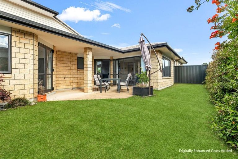 Photo of property in 16/64 Kawaha Point Road, Kawaha Point, Rotorua, 3010