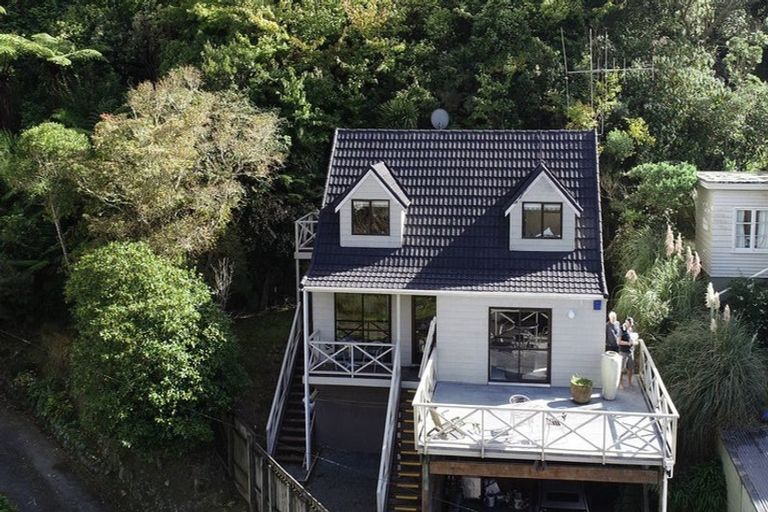 Photo of property in 63 Makara Road, Karori, Wellington, 6012